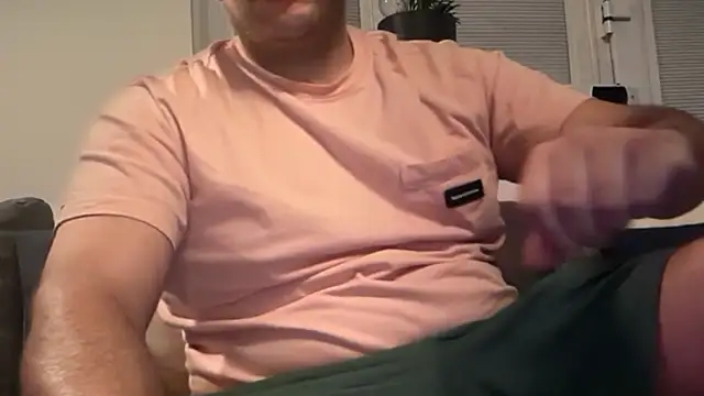 CloudyMuscleBeefy online show from April 9, 6:11 am