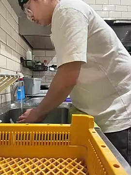 Nudistboyy22 online show from December 2, 12:41 pm