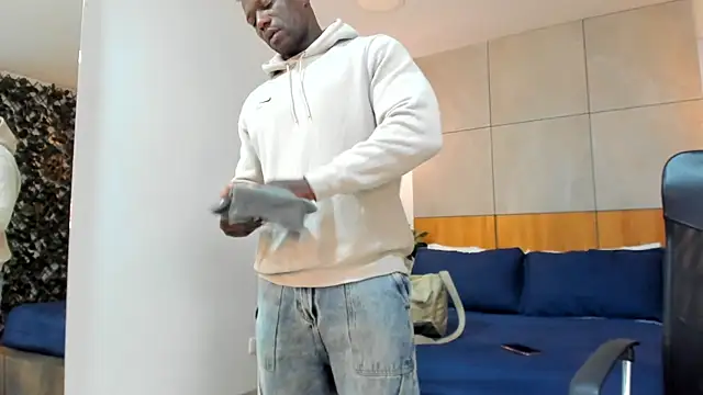 MarcusBlack  online show from July 29, 11:42 am