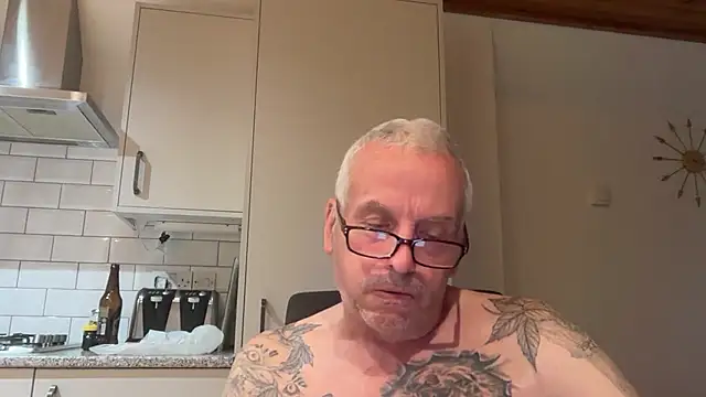 poggles online show from September 20, 7:19 am