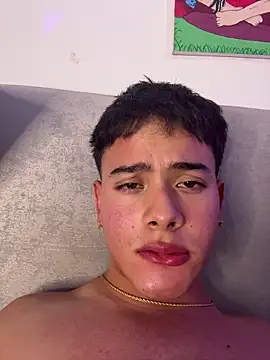 Young Ben online show from November 19, 3:06 am