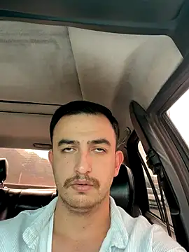 Snapshot of cihan_4141 chatting on October 5, 11:03 am cihan 4141 online show from October 5, 11:03 am