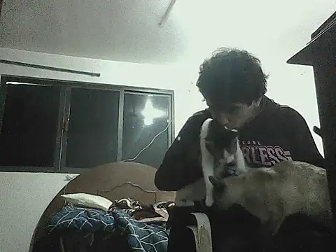 royalmadness  online show from March 2, 8:27 pm