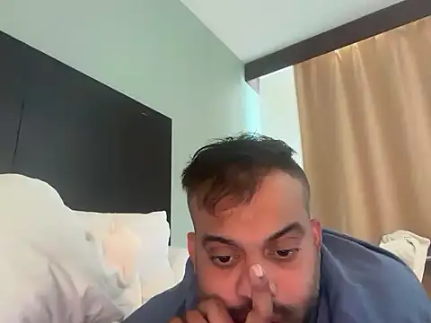 gogone2025 online show from March 24, 10:02 pm