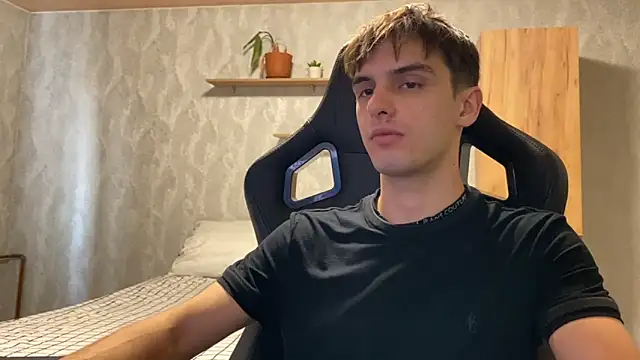 Snapshot of elliot_scott chatting on September 23, 1:38 am elliot scott online show from September 23, 1:38 am