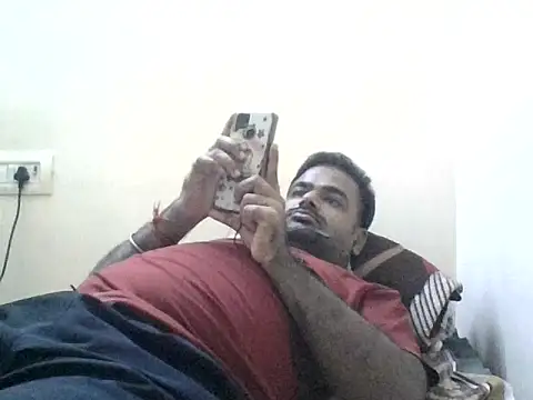 sree4143 online show from September 29, 4:03 pm