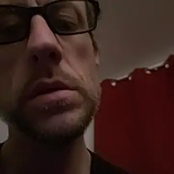 David1982qq online show from March 3, 9:17 am