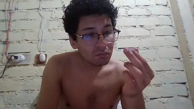 LecheDeSoya666 online show from December 18, 4:41 am