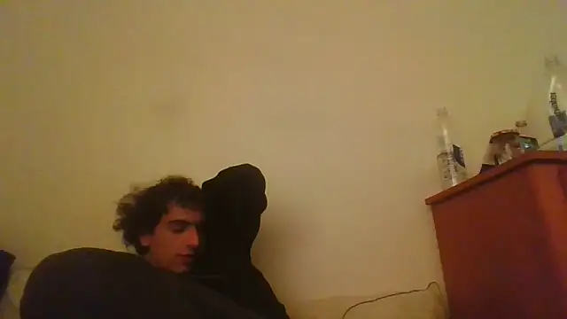 foxyboyy online show from February 4, 6:19 am