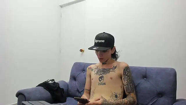 StraightBoy Nick online show from April 6, 12:40 am