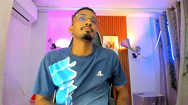 Darwin mayo online show from October 3, 5:40 pm