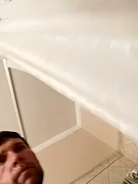 discrCs online show from February 19, 5:04 am