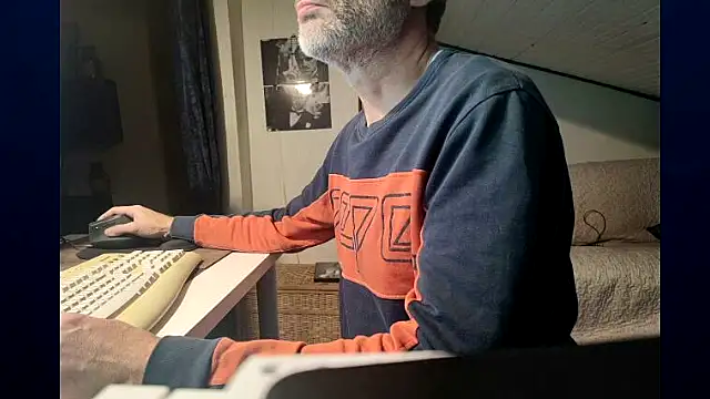 french male whorexh online show from December 16, 7:48 am