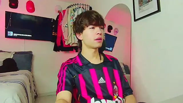 Tonerii online show from October 11, 2:26 am