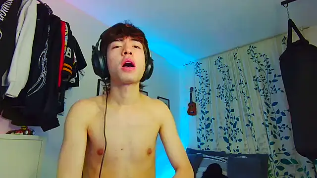 Tonerii online show from September 11, 2:32 am