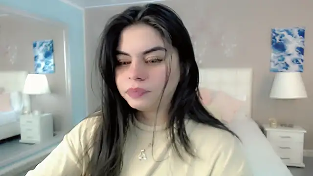  Maddison Ivanova  online show from November 14, 9:05 pm