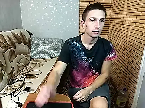 Snapshot of Alexilon chatting on September 25, 11:42 am Alexilon online show from September 25, 11:42 am