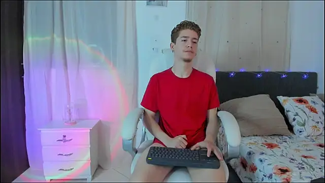 ThiagooJames online show from January 9, 5:45 am