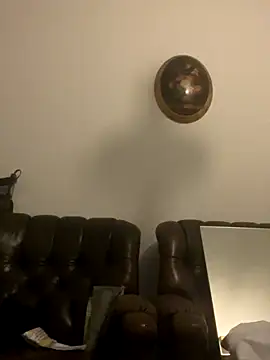 Snapshot of OfferedTearing chatting on October 26, 3:19 am OfferedTearing online show from October 26, 3:19 am