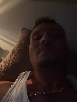 Snapshot of OfferedTearing chatting on October 5, 1:53 am OfferedTearing online show from October 5, 1:53 am