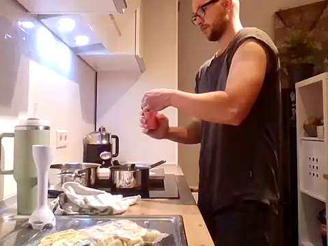 Mrlarox online show from October 2, 5:39 pm