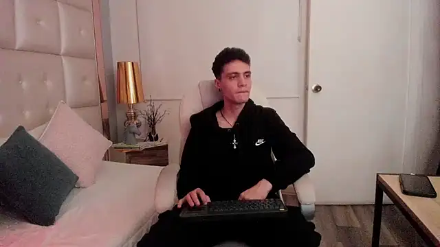 dark sun302 online show from December 19, 3:47 am