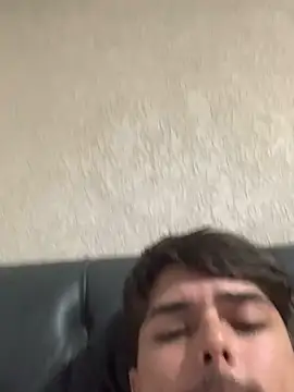 ljxjjxsooi online show from April 25, 9:01 pm