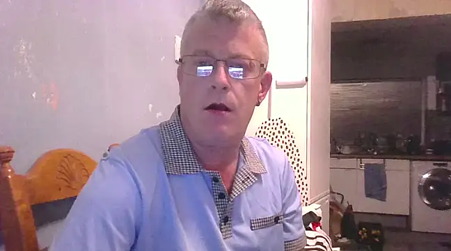 hefin18 online show from March 6, 10:58 pm