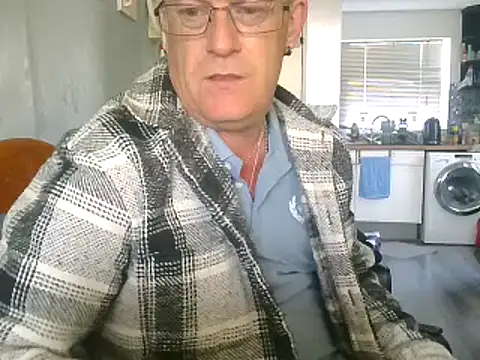 hefin18 online show from February 7, 12:17 pm