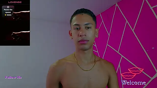 dylan apol0 online show from December 2, 11:43 pm