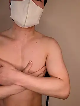 kqitooo online show from April 29, 8:41 am