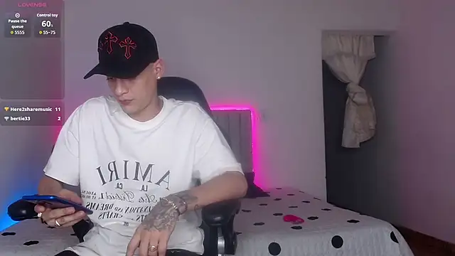 Ethanho0t online show from June 25, 3:42 am