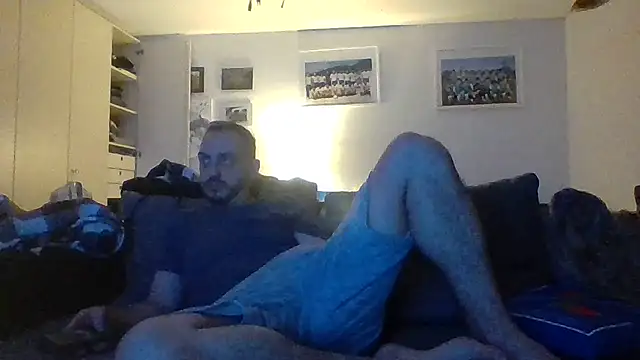 goncas23 online show from January 13, 10:58 pm