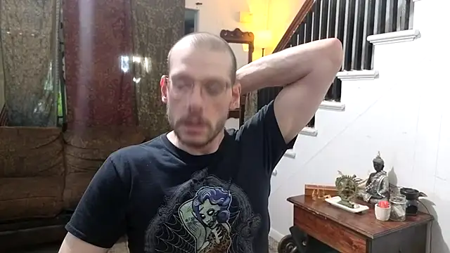 MasterDaddyCool online show from July 9, 8:45 pm