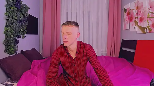 InkedJames online show from September 29, 4:36 pm