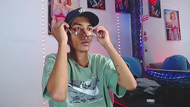 briamhoconor xh online show from October 31, 11:41 pm