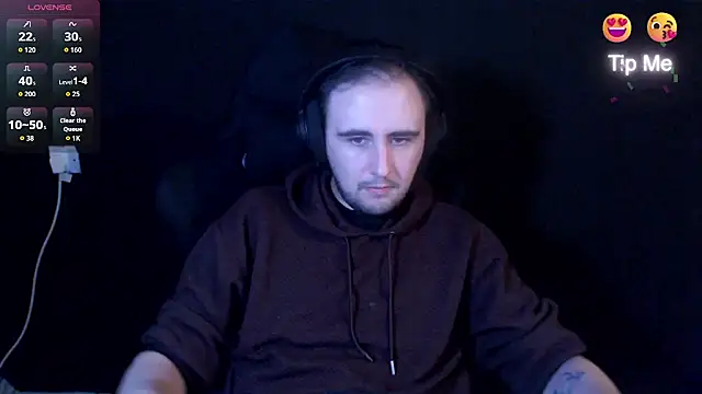 cjhouse96 online show from September 29, 3:19 pm