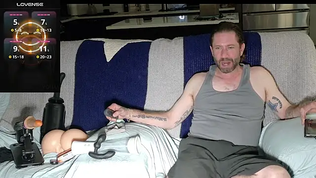 danoo84 online show from November 9, 6:39 am