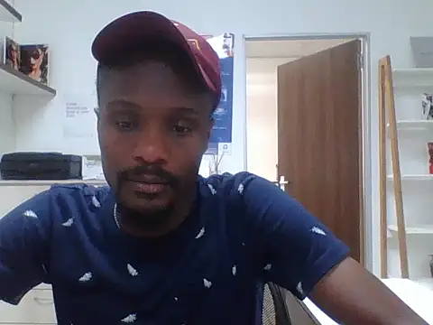 Snapshot of TPNUTS chatting on October 23, 11:02 am TPNUTS online show from October 23, 11:02 am