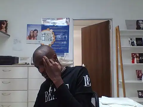 Snapshot of TPNUTS chatting on September 30, 10:30 am TPNUTS online show from September 30, 10:30 am