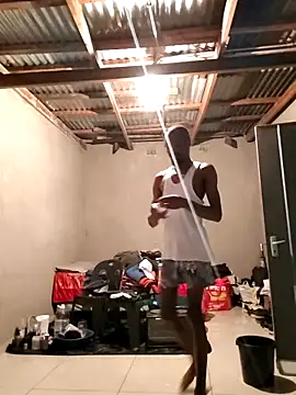 Snapshot of TPNUTS chatting on October 13, 5:41 pm TPNUTS online show from October 13, 5:41 pm