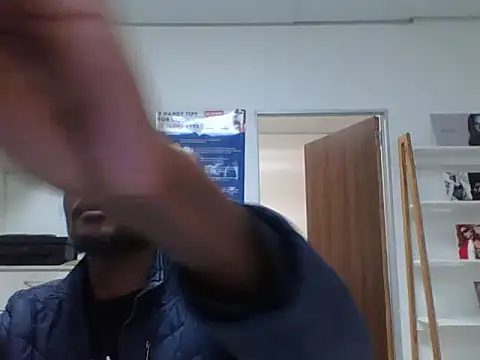 Snapshot of TPNUTS chatting on September 29, 10:24 am TPNUTS online show from September 29, 10:24 am