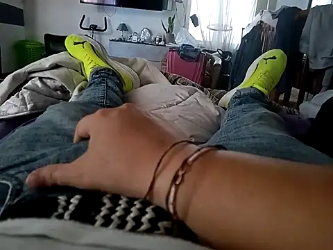 bimbomonello online show from October 19, 8:50 am