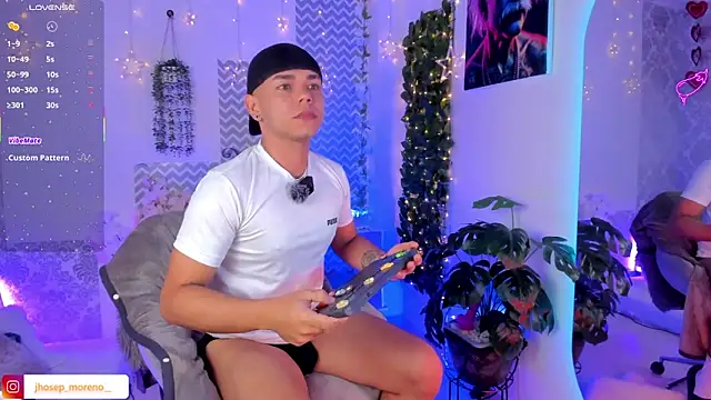 jhosepMoreno online show from April 10, 12:23 pm