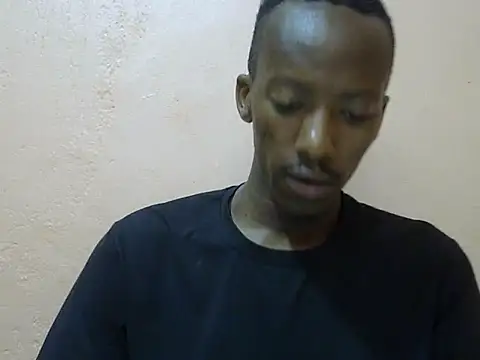 Snapshot of shadez94 chatting on October 5, 11:47 am shadez94 online show from October 5, 11:47 am