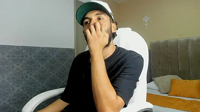 Ryan Jackson  online show from September 17, 10:33 pm