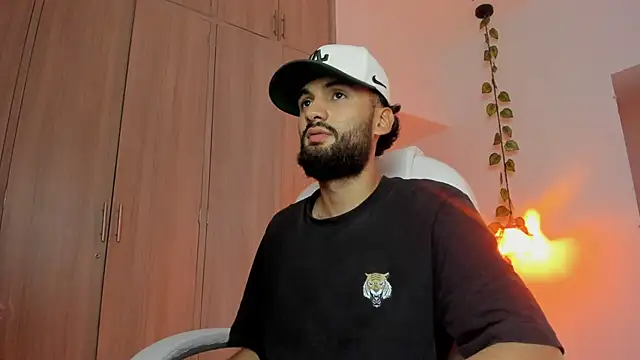 Ryan Jackson  online show from September 9, 11:36 pm