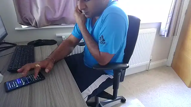 rogamuffin online show from July 2, 3:18 pm