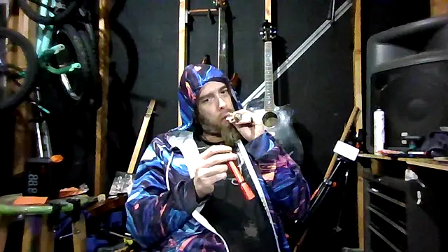 thejuicybacon online show from November 15, 6:59 am