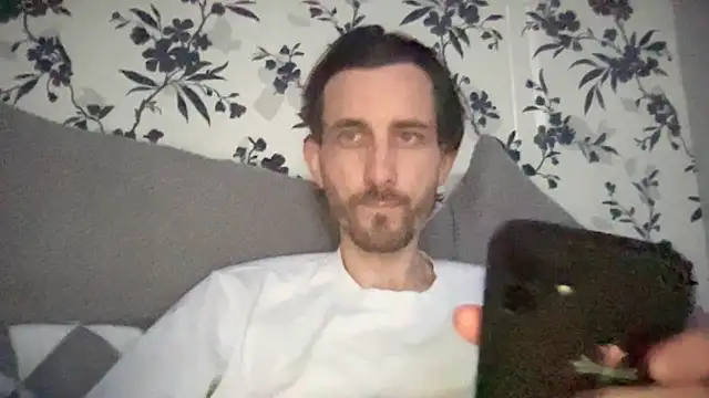 Big8inchUncutCock online show from April 25, 2:47 pm